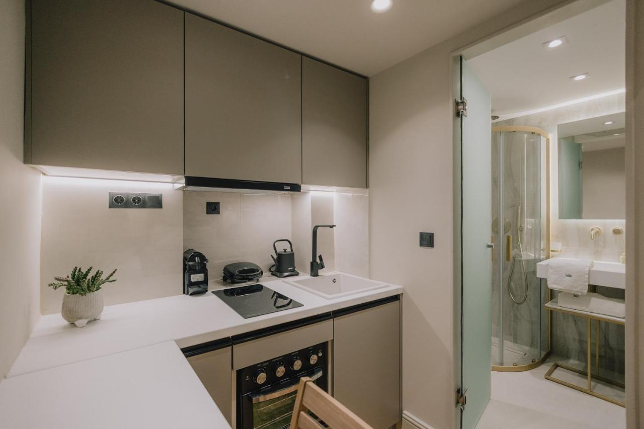 Sanrocco Suites -Corfu Town Luxury Apartments Bagian luar foto