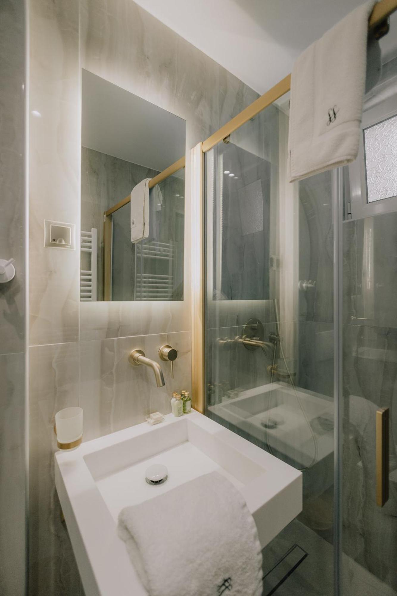Sanrocco Suites -Corfu Town Luxury Apartments Bagian luar foto